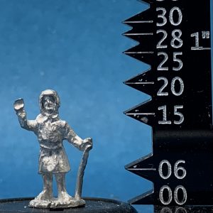 FA41 Little People with Bundle in Cloak