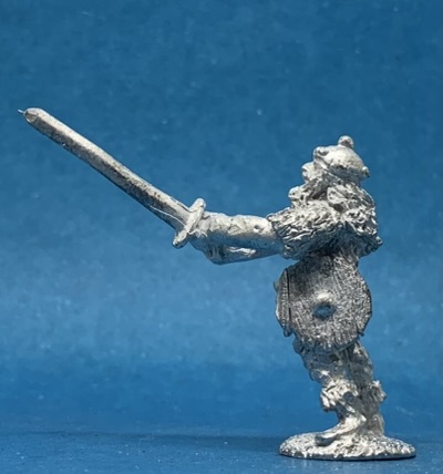 FA57 Frost Giant with Double Handed Sword